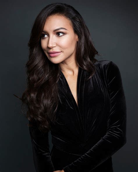 nayarivera (@nayarivera) .